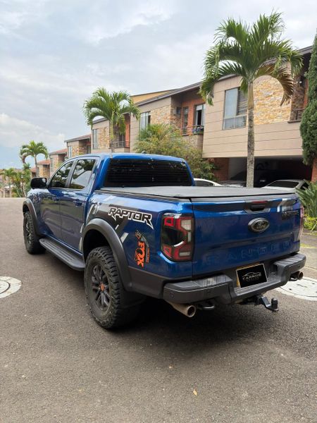 Ford Ranger Raptor - imagen secundaria 2