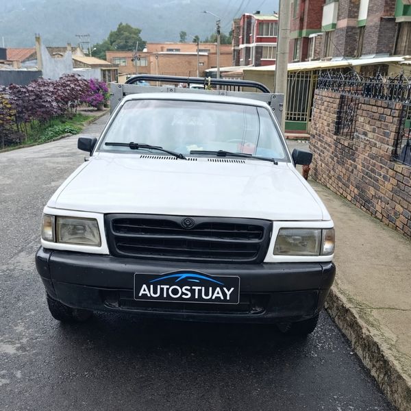 Mazda B-2200- 1997 - imagen secundaria 1