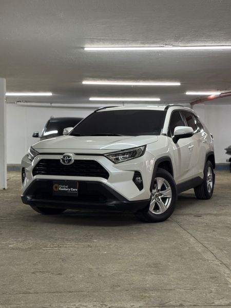 Toyota RAV4 XLE 2.0 2020 - imagen secundaria 2
