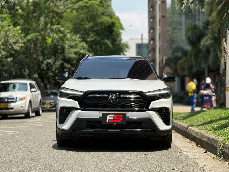 TOYOTA COROLLA CROSS GR 2023 - imagen secundaria 2