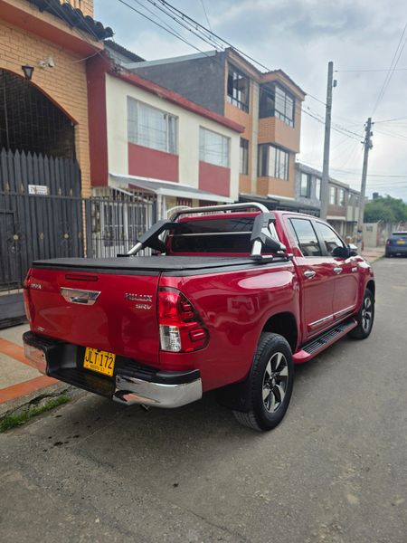 Toyota Hilux 2020 SRV - imagen secundaria 2