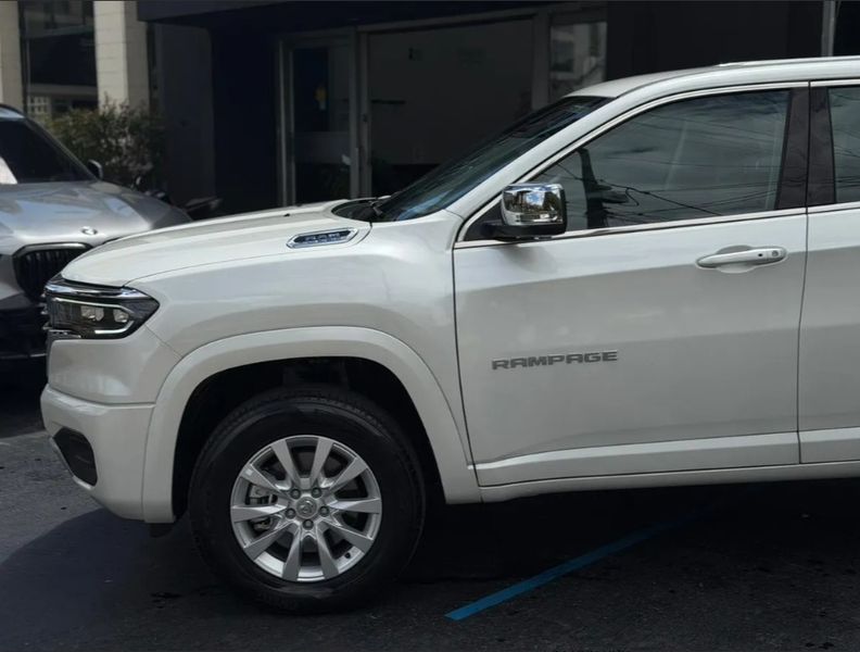 Ram Rampage Bighorn 44 - imagen secundaria 2