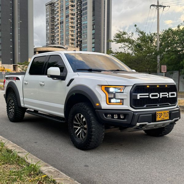 Ford F150 Raptor 2019 - imagen secundaria 1