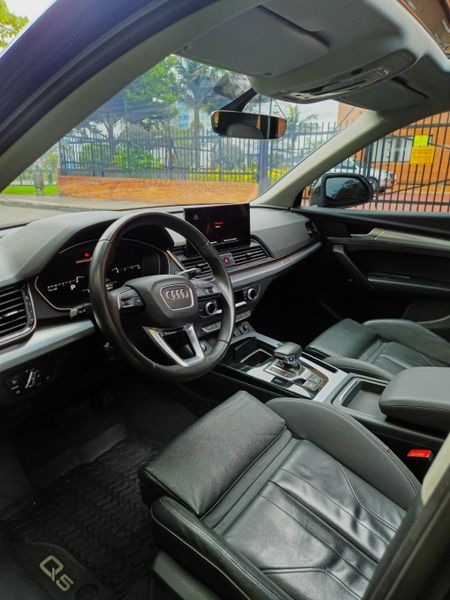 Audi Q5 2.0 HIBRIDA 249HP Full Equipo - imagen secundaria 2