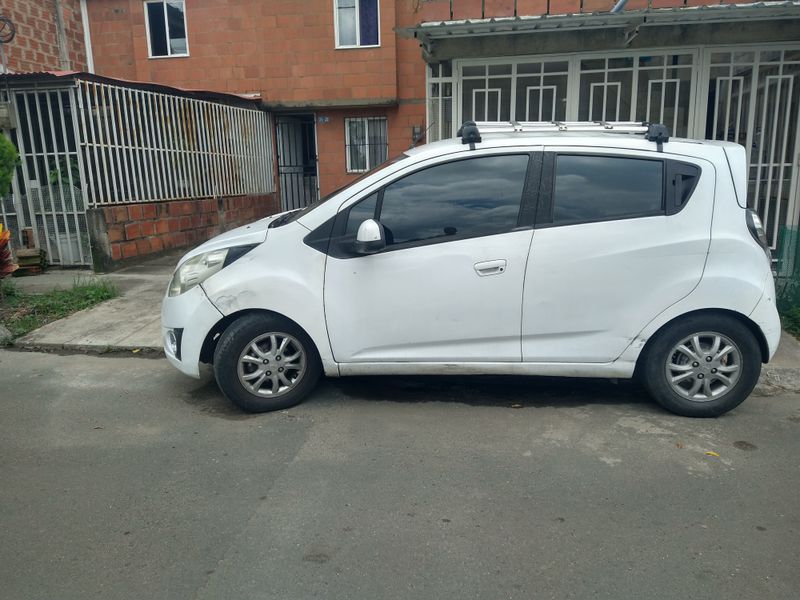 Chevrolet Spark gt - imagen secundaria 2