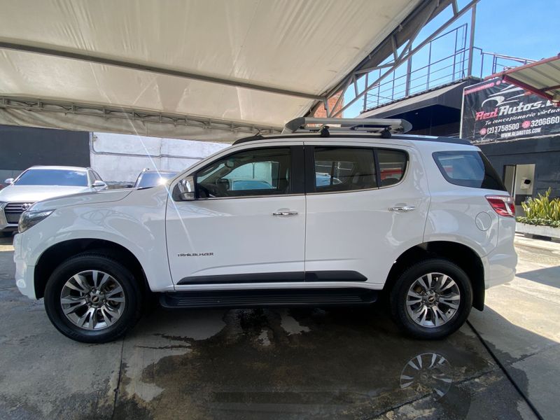 CHEVROLET TRAILBLAZER 2.8 DIESEL 4X4 2020 - POCO KM - imagen secundaria 1