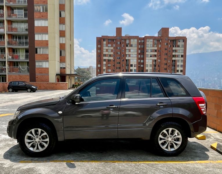 Suzuki Grand Vitara - imagen secundaria 2