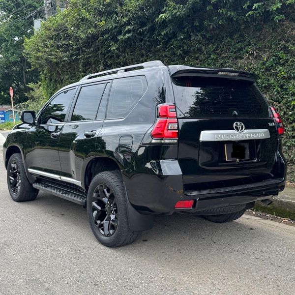 TOYOTA PRADO TXL  2020  3.0 DIESEL  4x4 - imagen secundaria 2
