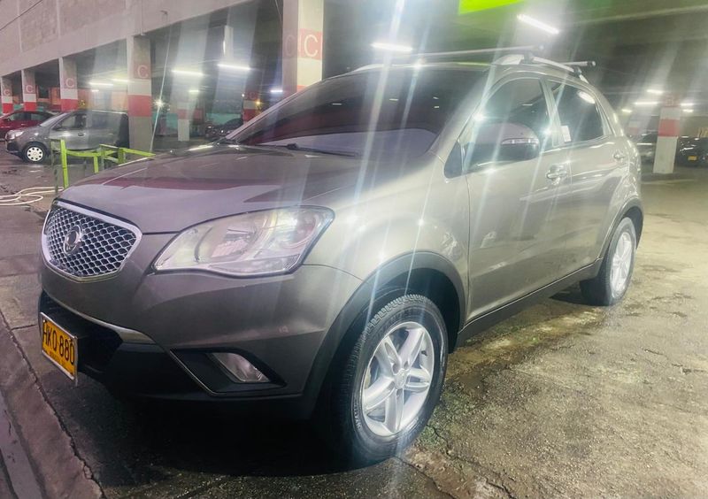 Ssangyong Korando 2014 Mec - Gasolina - imagen secundaria 1