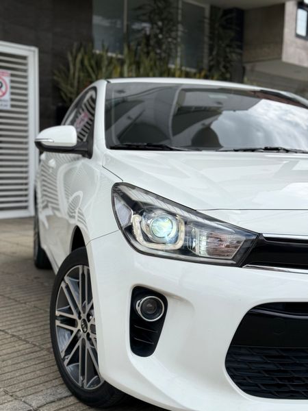Kia Rio zenith 2021 - imagen secundaria 1