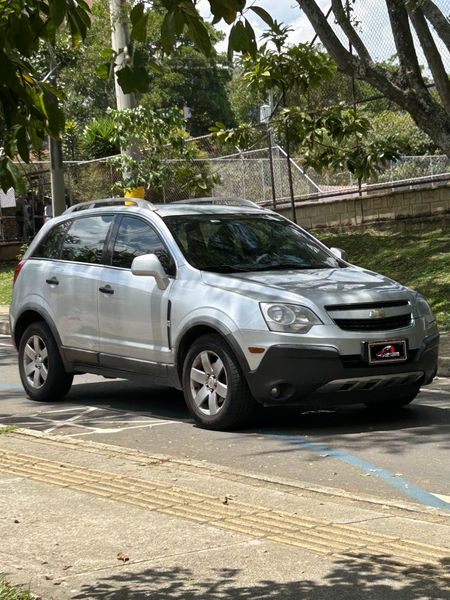 Chevrolet Captiva 2012 - imagen secundaria 2