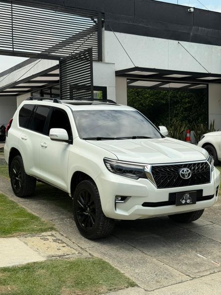 Toyota Prado TXL 2019 - imagen secundaria 2