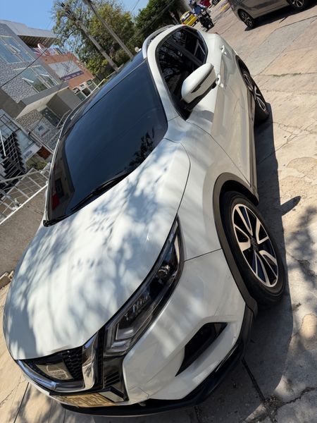 Nissan qashqai exclusive 4x4 - imagen secundaria 2