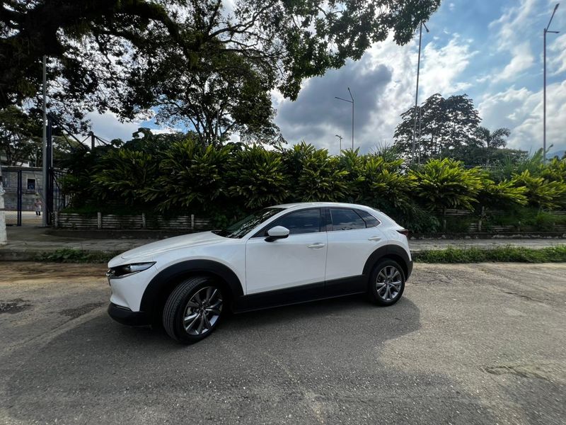 Mazda CX-30 Touring 2025  Casi nueva - imagen secundaria 1