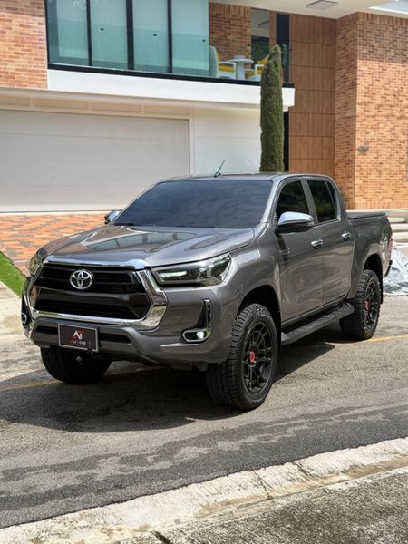 TOYOTA HILUX  2020  2.8 DIESEL AUT  BLINDAJE 2 - imagen secundaria 2