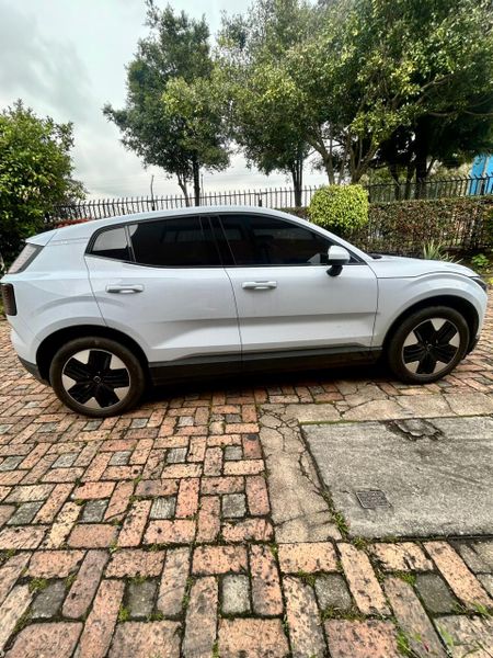 VOLVO EX30 EXTENDER RANGER CORE AT 203KW 4X2 MOD 2023     APLICA FINANCIACION - imagen secundaria 1