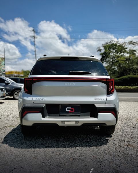 Kia Sonet Vibrant - imagen secundaria 2