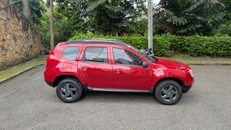 Renault Duster 2015 mecánica 1.600cc gasolina 4X2 160.000km original recibo moto o carro - imagen secundaria 2