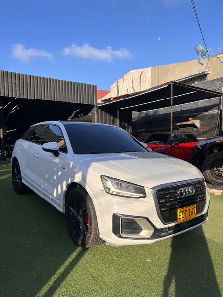 Audi Q2 S line 2.0 Diesel 2018 - imagen secundaria 1