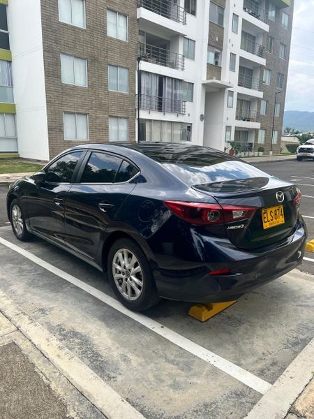 Mazda 3 Touring AT - imagen secundaria 1