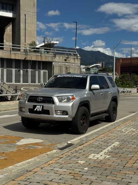 Toyota 4Runner sr5 2012 - imagen secundaria 1