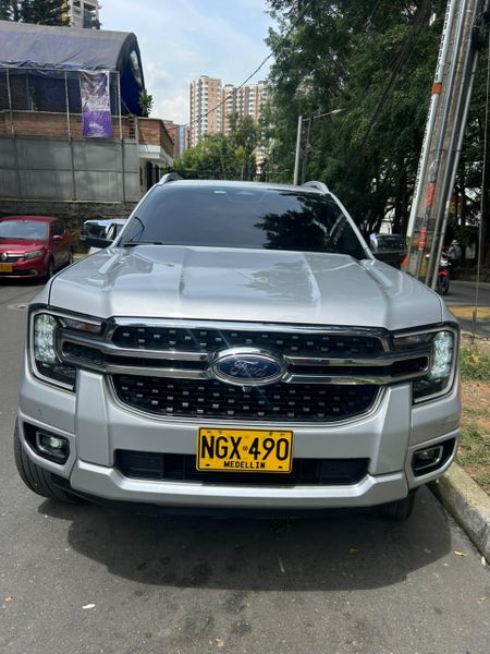 FORD RANGER LIMITED 2024 4x4 DIESEL - imagen secundaria 1