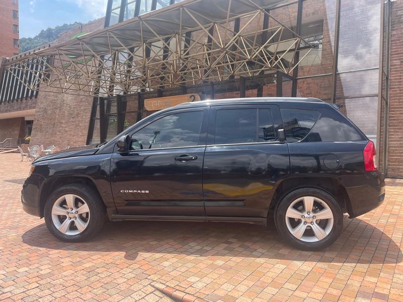 Jeep Compass 2.4 Sport - imagen secundaria 1