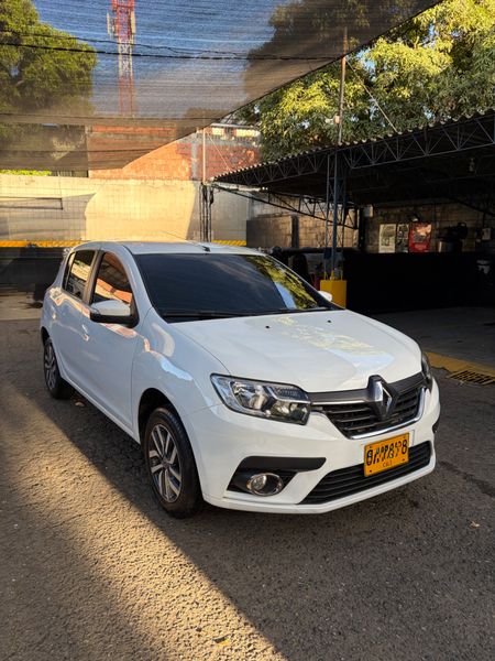 Renault Sandero Zen - imagen secundaria 1