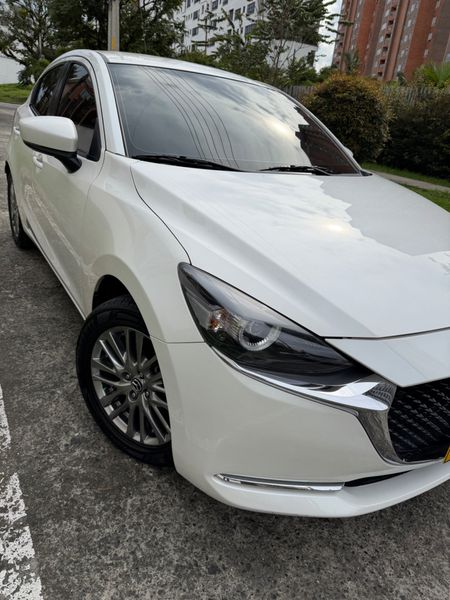 Mazda 2 grand touring lx 2023 - imagen secundaria 1