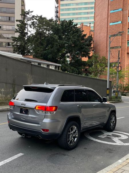 Jeep Grand Cherokee Limited 3.6cc - imagen secundaria 2