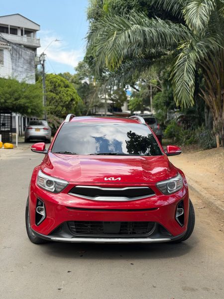 Kia stonic 2023 full híbrida - imagen secundaria 1