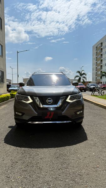 Nissan X-trail exclusive 2018 - imagen secundaria 2