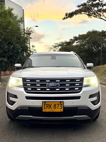FORD EXPLORER LIMITED B2 2016 - imagen secundaria 1