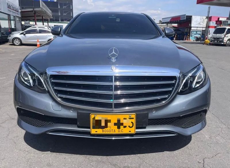 Mercedes Benz E200 2017 - imagen secundaria 2