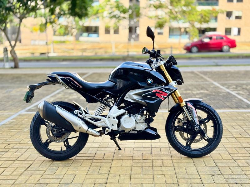 BMW G310r 2017 - imagen secundaria 2