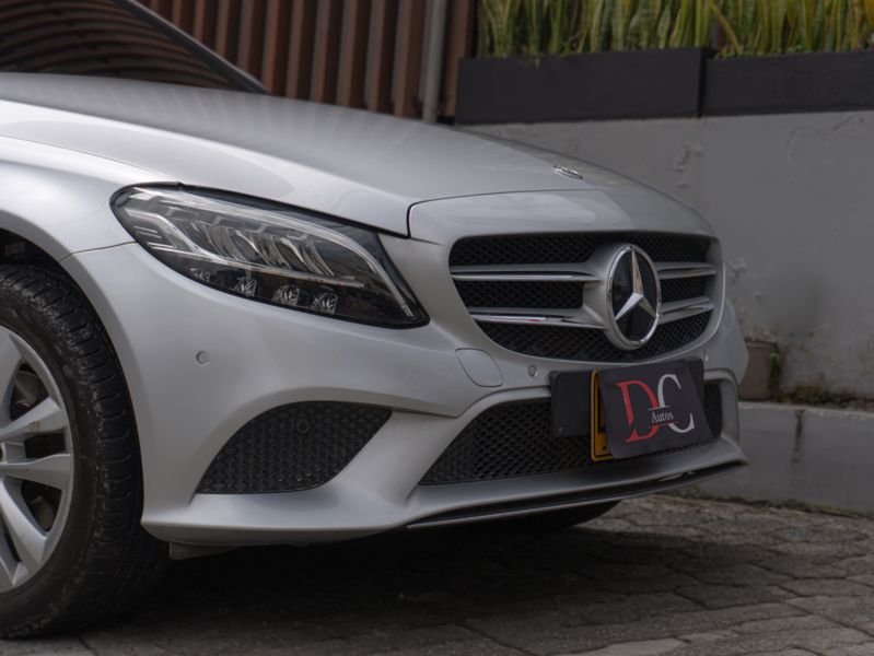 Mercedes Benz C180 Avantgarde 1.6 2019 - imagen secundaria 2