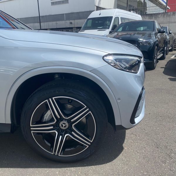 Mercedes Benz GLC 300 COUPE AMG Line 4MATIC Híbrido 2027 VENTA DE TEST DRIVE DEMOCAR GANGAZO tan solo 2.000KM - imagen secundaria 2