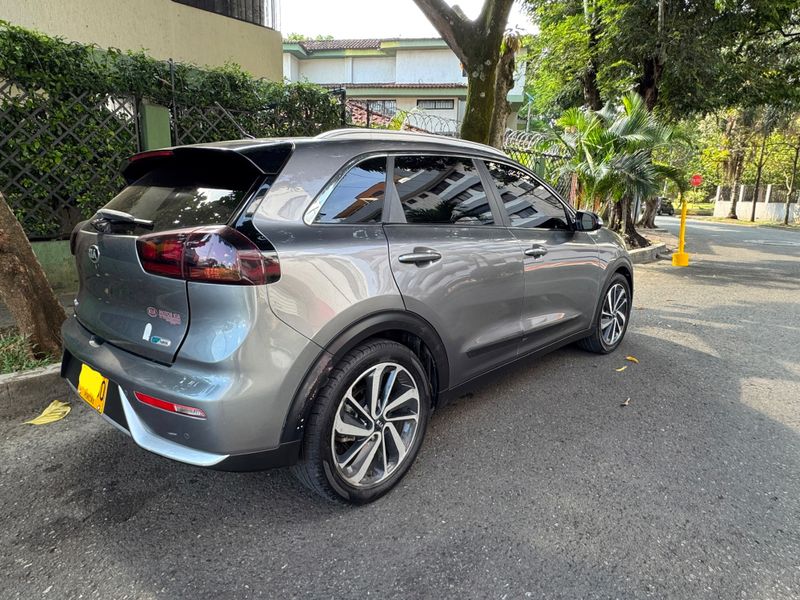 Kia niro zenith 2019 - imagen secundaria 1