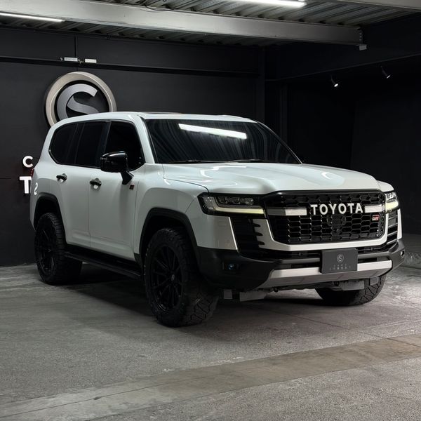 Toyota LC300 Land Cruiser 300 GR 2024 Diesel Blindaje 2 Plus - imagen secundaria 2