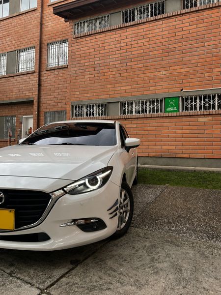 Mazda 3 touring 2020 - imagen secundaria 2
