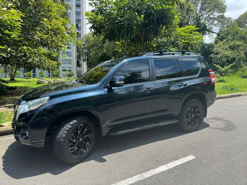 Toyota prado TXL FI 2017 - imagen secundaria 1