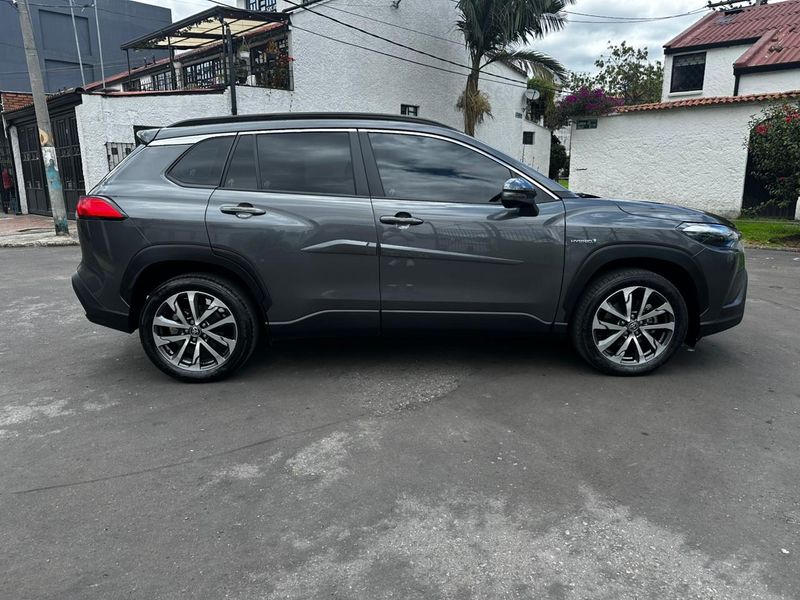 TOYOTA COROLLA CROSS - imagen secundaria 1