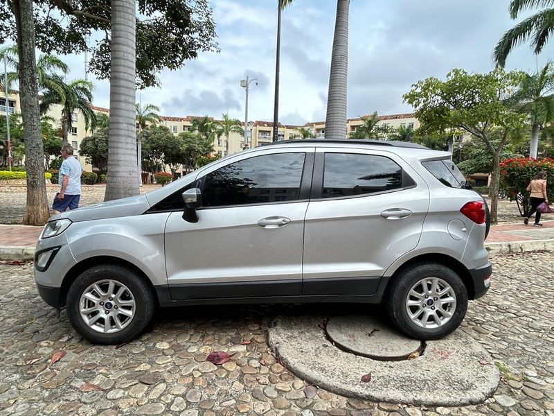 Ford Ecosport 2019 1.5 Mecánico - imagen secundaria 2