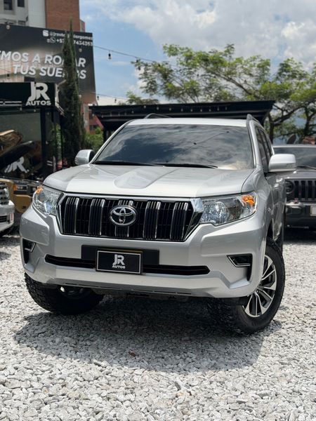TOYOTA LAND CRUISER PRADO TXL 2024 - imagen secundaria 1