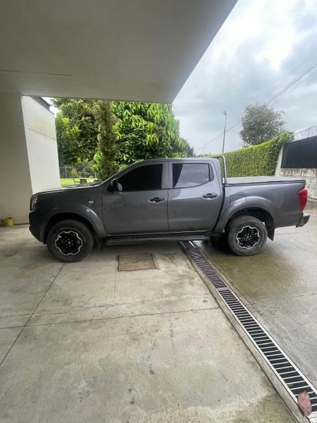 Se vende hermosa Nissan Frontier 2024 - imagen secundaria 2