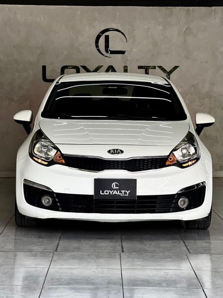 Kia Rio UB EX sedan AT - imagen secundaria 2