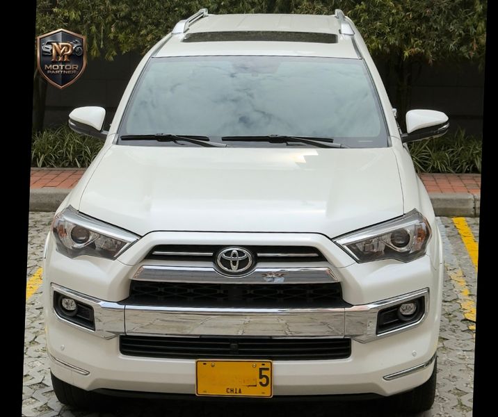 Toyota 4Runner Limited 4x4 2022  39.000 km  Único dueo - imagen secundaria 1