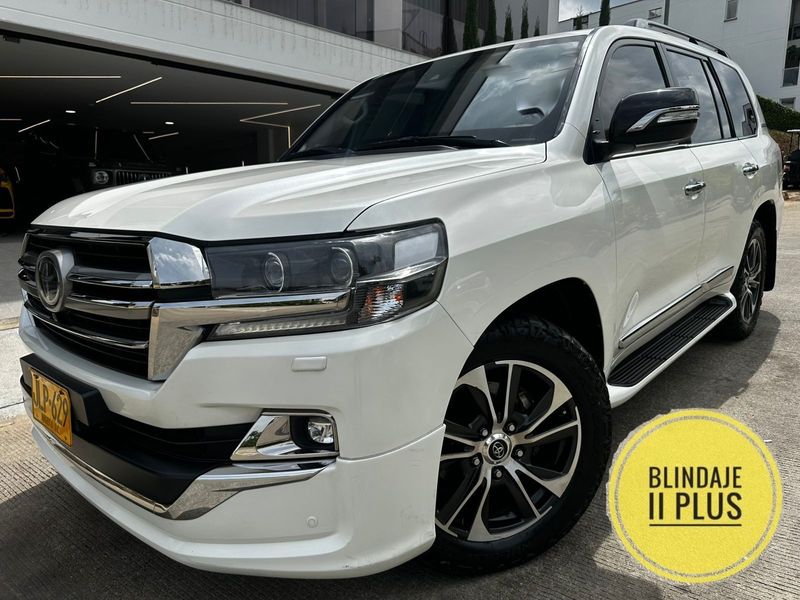 TOYOTA SAHARA LC200 EUROPEA EXECUTIVE LOUNGE BLINDAJE 2 PLUS MODELO 2020 - imagen secundaria 1