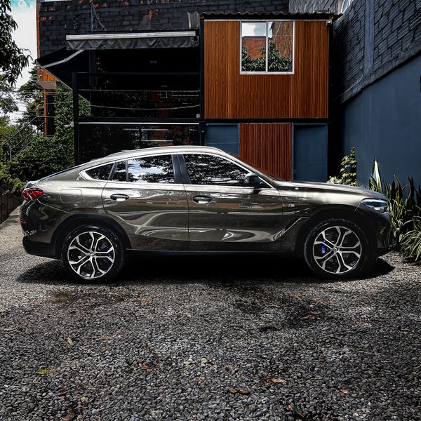 BMW X6 Xdrive 40i 2021 - imagen secundaria 1