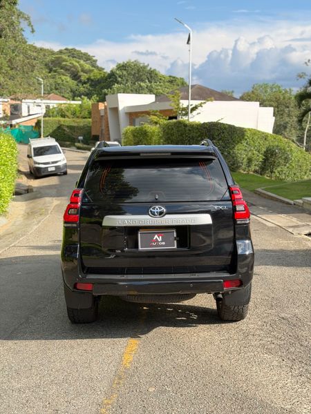 TOYOTA PRADO TXL  2020  3.0 DIESEL  4x4 - imagen secundaria 2